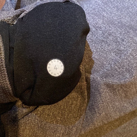 Lululemon Wunder Under High Rise Size 4 - Picture 4 of 5